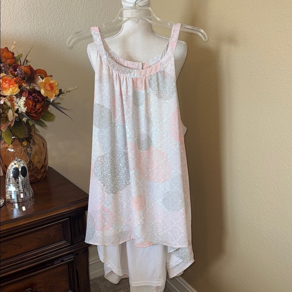 Torrid Geo Sphere Hi Low Sleeveless Tank Top Blouse Shirt 3X - Picture 3 of 4
